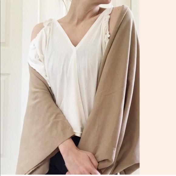 Unique Kimono/Shawl - Picture 2 of 4